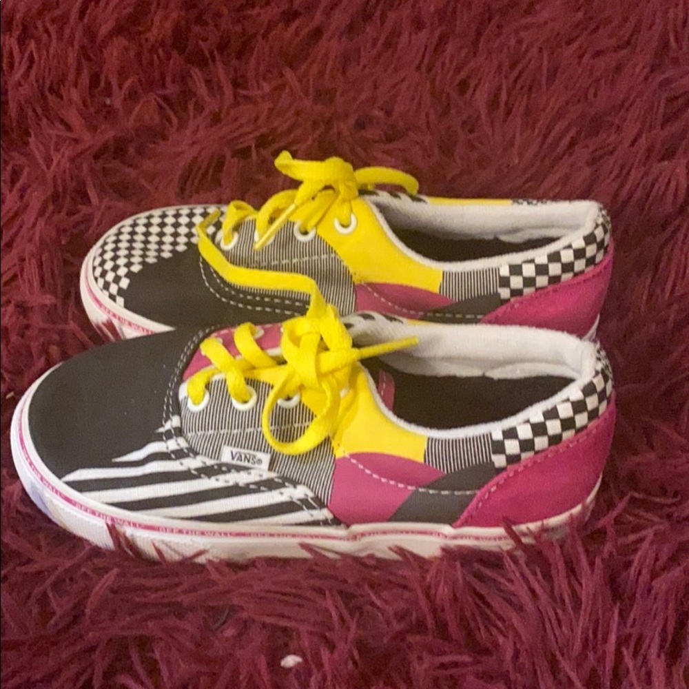 Vans”off the wall”multicolor sneakers